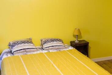 ベッドアンドブレックファースト La Tour Cachée