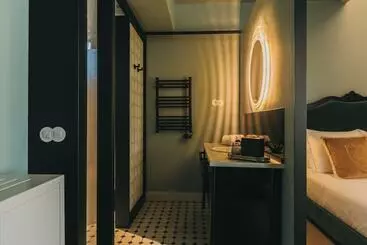 ペンション Torel Royal Court