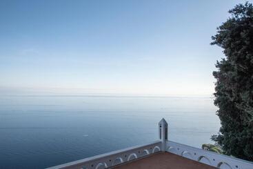 Pensjonat La Rondinaia