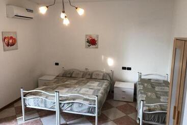 פנסיון Villa Anna