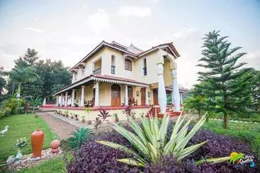 Bed and Breakfast Moradia Dos Quadros