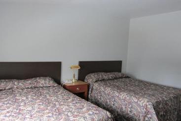 Bell Mountain Motel McBride