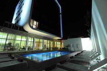 בית מלון כפרי Ekuikui I