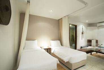 Hotel Rokkhak River Resort