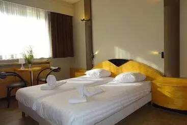 בית מלון כפרי Sleep & Go Brussels South