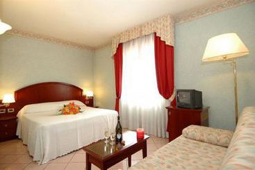 酒店 Venice Palace