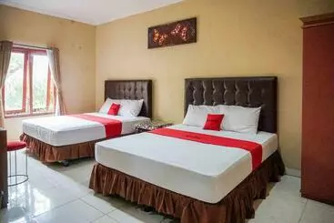 ホテル Reddoorz Plus @ Bukit Sekipan Tawangmangu