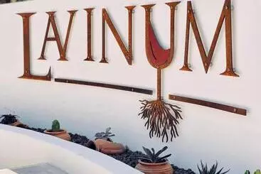 ホテル Lavinum