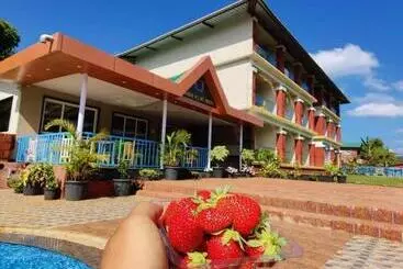 Hotel Khushi Riverside Resort & Spa