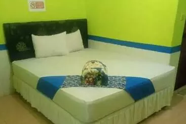 Hotelli Indah Grogot Syariah Mitra Reddoorz