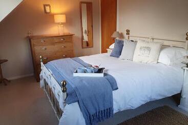 Clachan Farmhouse B & B