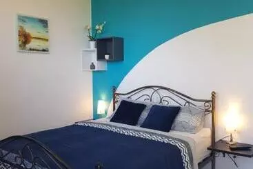 پانسیون Apartment And Rooms Parus