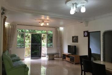 فندق Crown Imperial Court