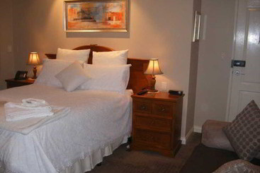 בית מלון כפרי Santa Maria Executive Suites