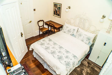 בית מלון כפרי South Beach Bed & Breakfast