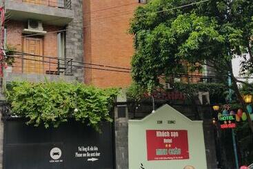 هتل آپارتمان Minh Chau