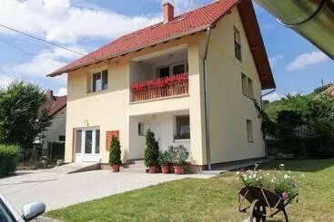 Majatalo Lótuszvirág Vendégház