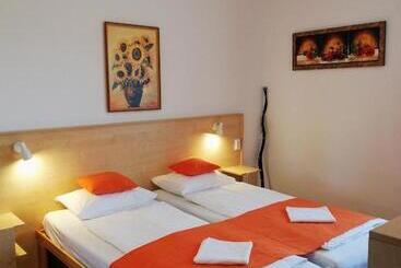 פנסיון Lótuszvirág Vendégház