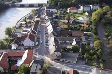 Post Hostel For Youth, Students And Pilgrims