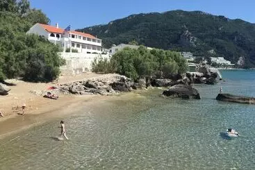 Sebastians Family Hotel & Taverna