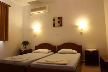 هتل Golden Sun Apartments