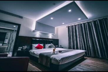 هتل Jounieh Suites Boutique