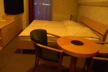 בית מלון כפרי Krona Domžale