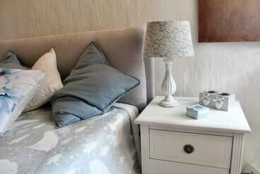 مبيت وإفطار Torre Iolanda