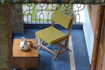 هتل Chembra Adobe