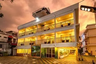 Hotel Cloud Castle Resort And Spa Munnar