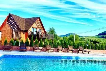 هتل Four Seasons In Carpathians