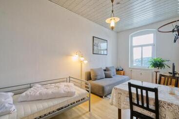 Общежитие Ef29 Zimmer Am Busbahnhof