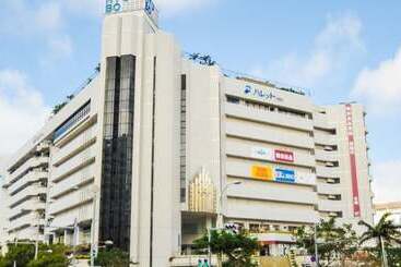 בית מלון כפרי Palm Royal Naha Kokusai Street