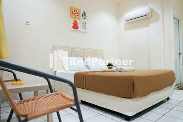 Senyaman Hotel Redpartner