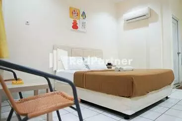 Senyaman Hotel Redpartner