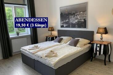 ホテル Am Schlosspark Superior   Adults Only