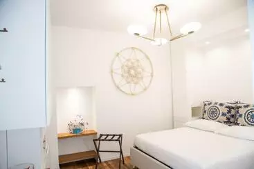 Majatalo Enjoy Boutiques