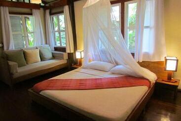 هتل Namuwoki Lodge