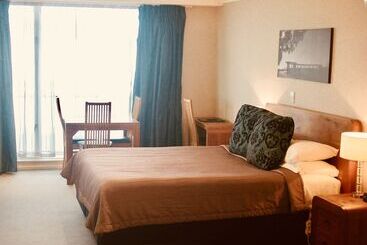 בית מלון כפרי The Nautilus