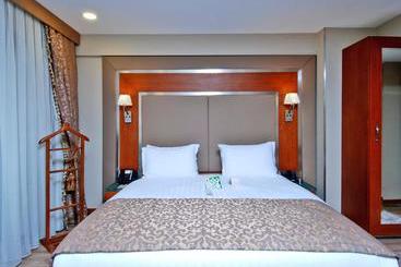 Dosso Dossi Hotels Old City