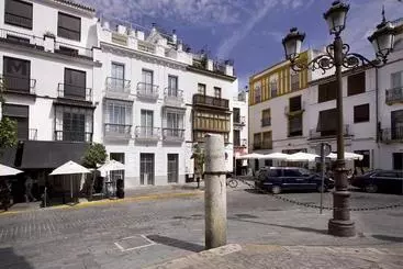 Turistihuoneistot Apartamentos Alemanes Gradas Luxury