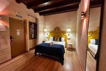 مسافرخانه Boutique Puerta Real