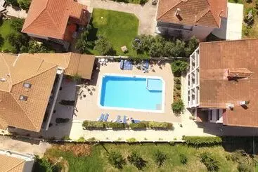 公寓 Christina Studios