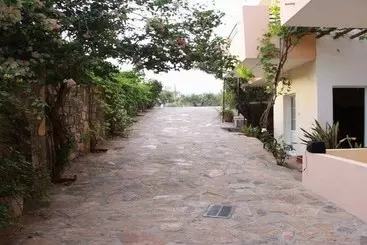 Argyro Apartments & Studios