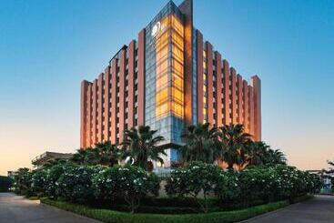 Hotel Doubletree By Hilton Gurugram Baani Square