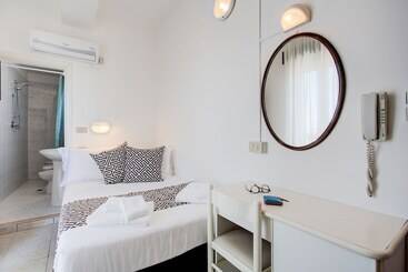 בית מלון כפרי Grazia Riccione