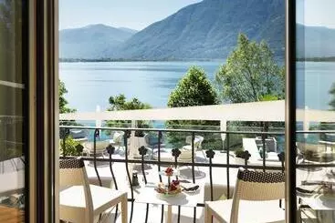 Отель Giardino Lago