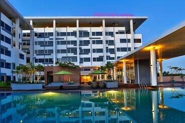 Отель Mercure Serpong Alam Sutera