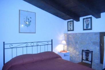 Il Casale delle Ginestre Bed & Breakfast