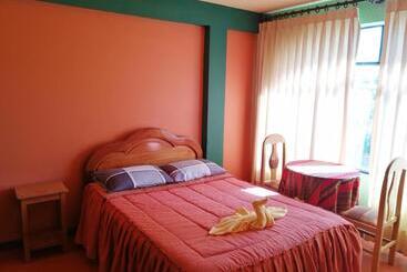 Hôtel Olas Del Titicaca Backpackers Hostel